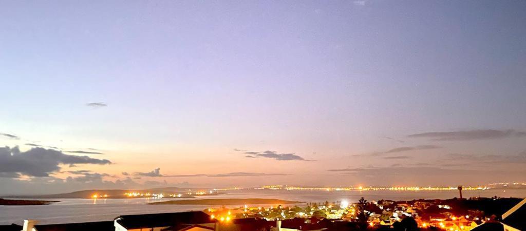 Views At 69 B&B Langebaan Luaran gambar